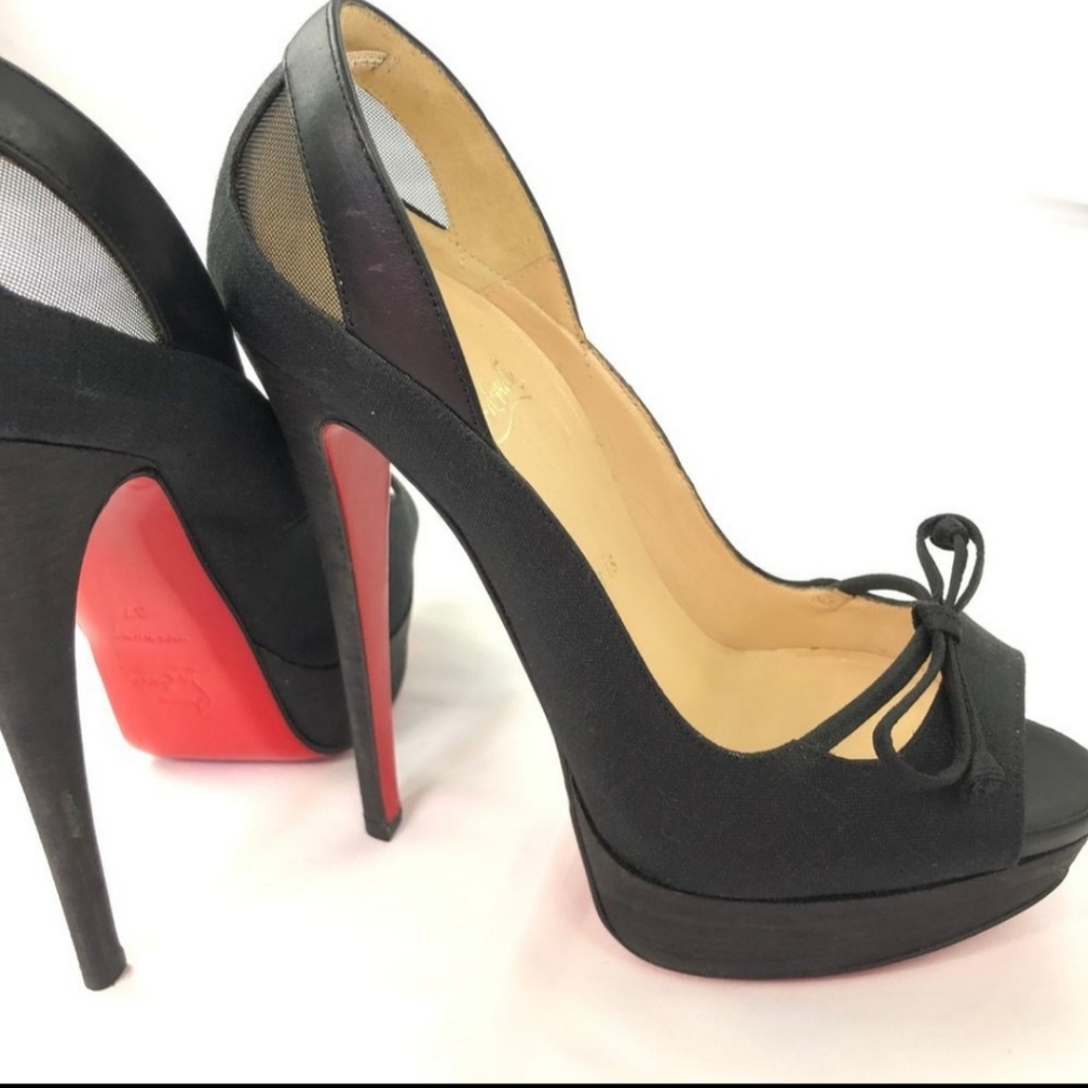 *NEW Christian Louboutin Peep-Toe Mary Jane Pumps